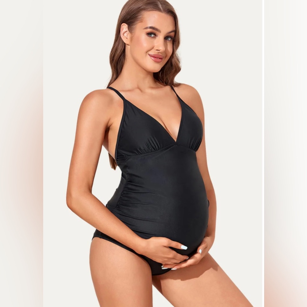 NEVER WORN maternity swimsuit